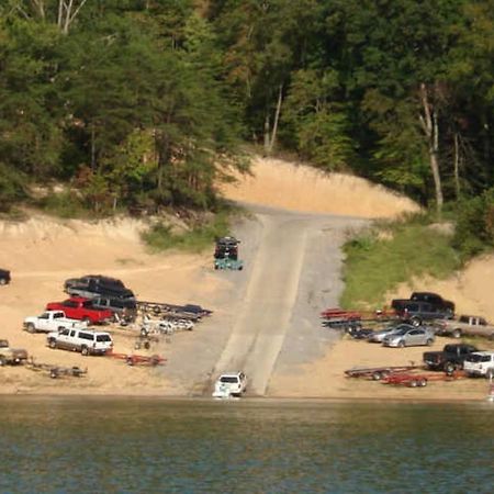 ホテルCabin On Cumberland Jamestown エクステリア 写真